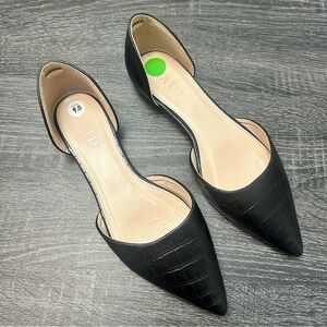 Women’s Raid Size 9.5 Black Flats
